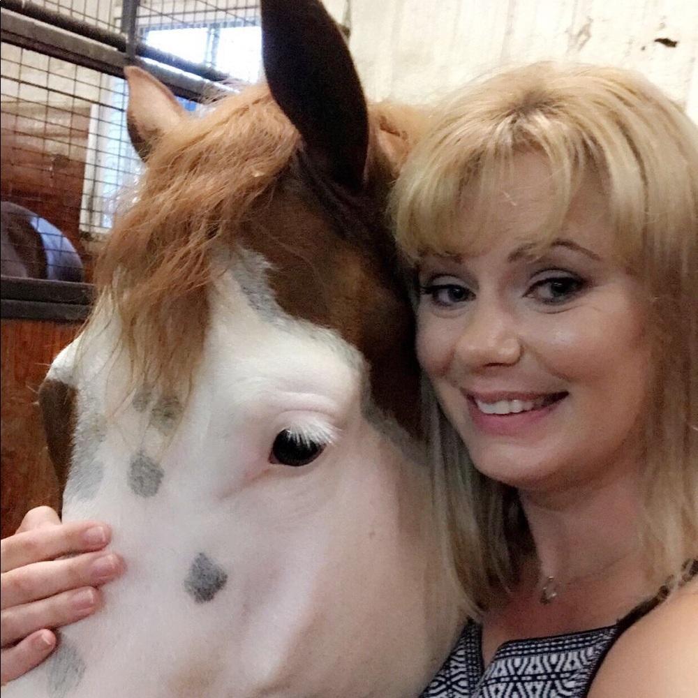 Meet your Posher, Stacie